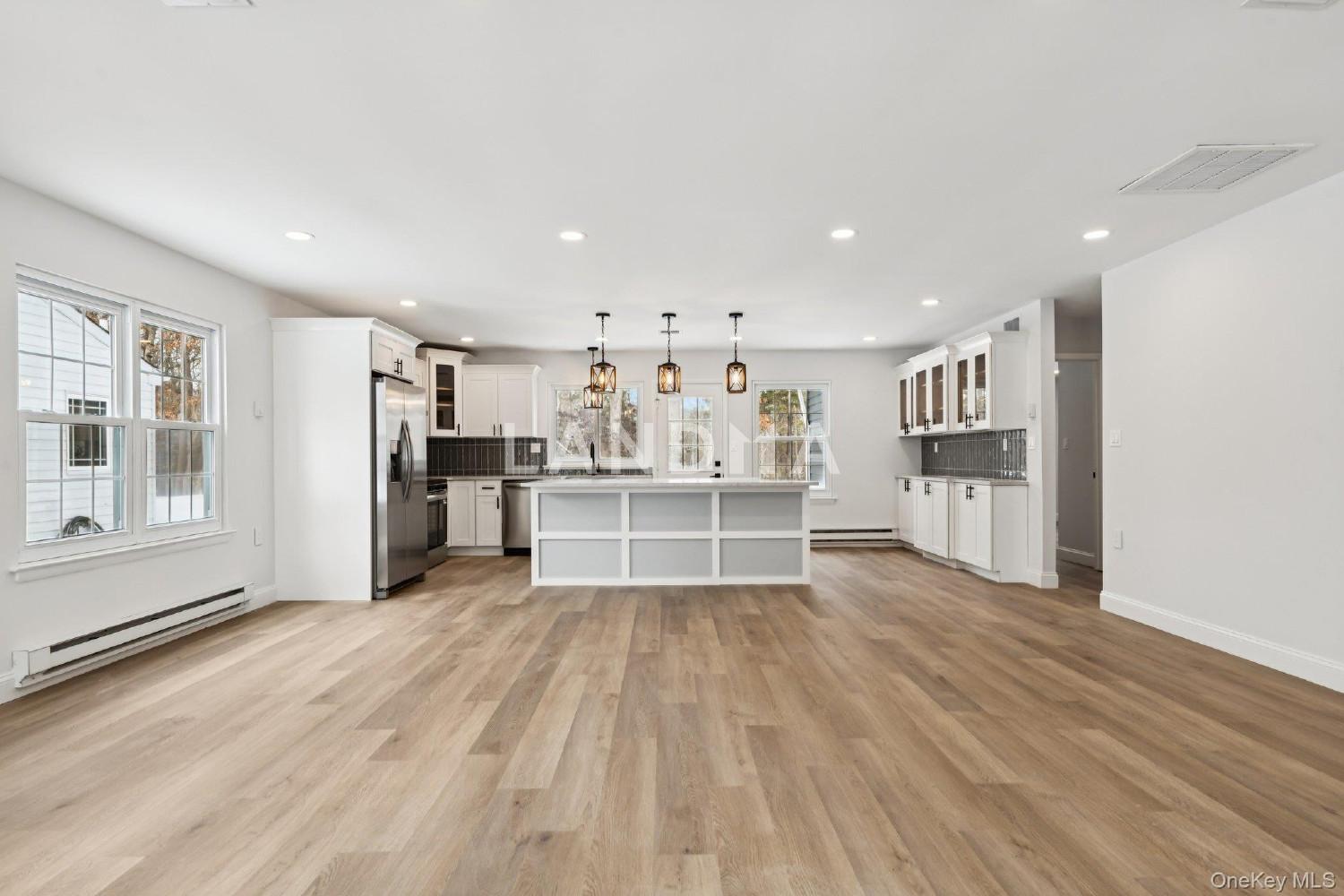 304 Kingston Court 官网图片 5