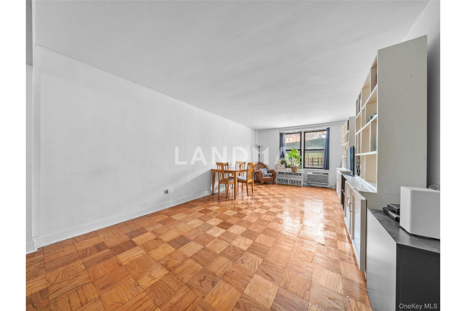 35-20 Leverich Street  Unit 209 官网图片 7