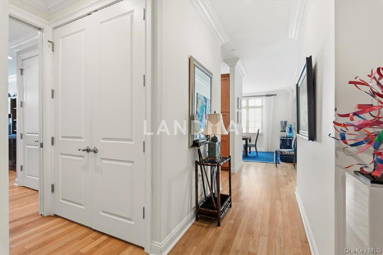 1 Christie Place  Unit 207 E 官网图片 3