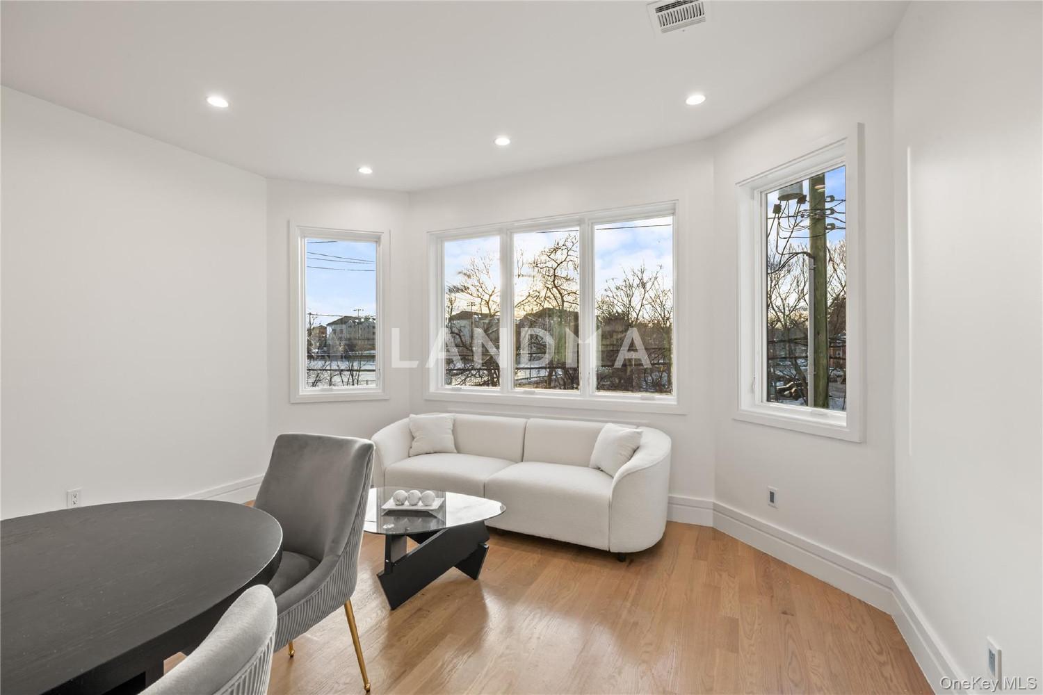 8 Memorial Park Drive  Unit 202 官网图片 7