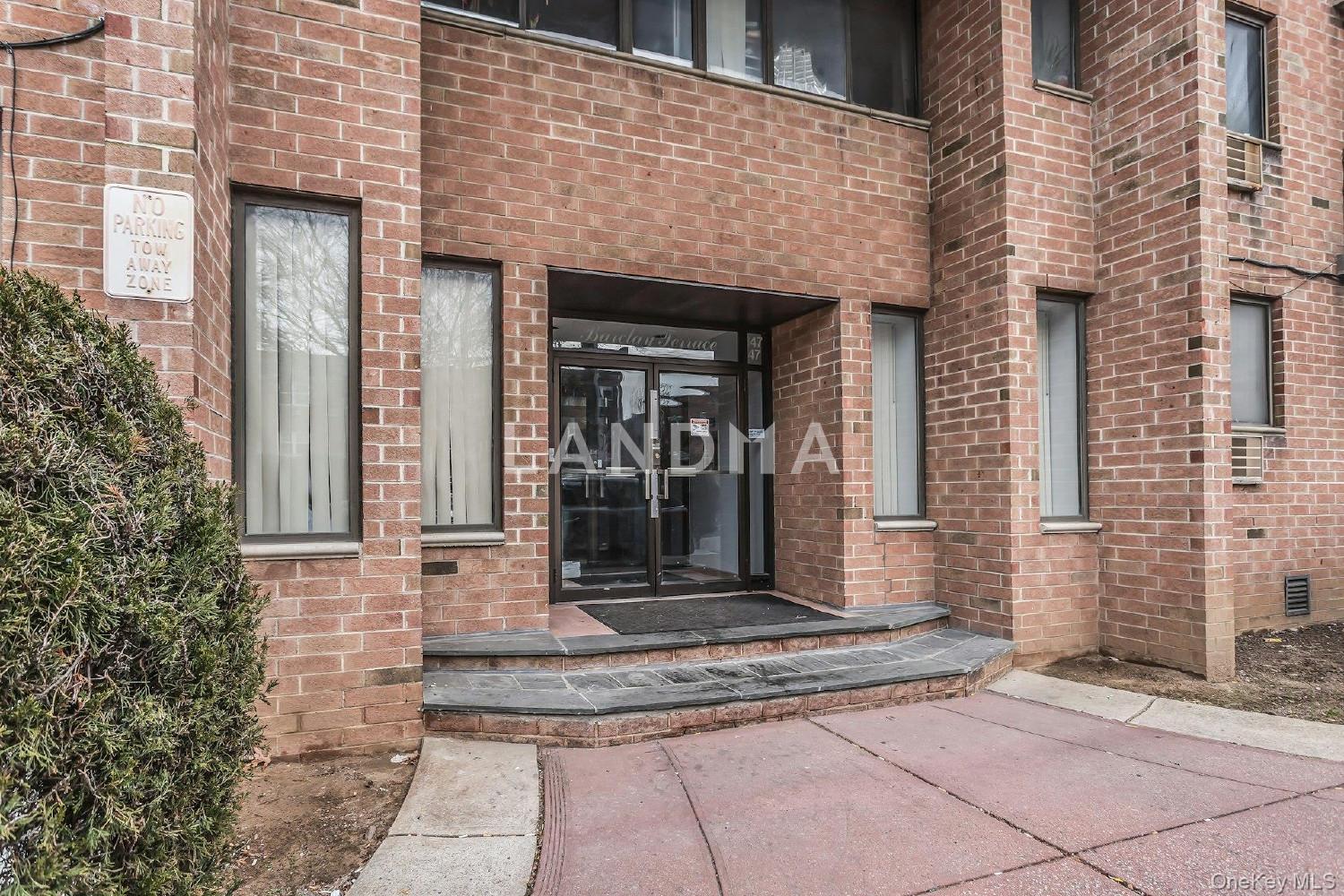 147-45 Barclay Avenue  Unit 5B