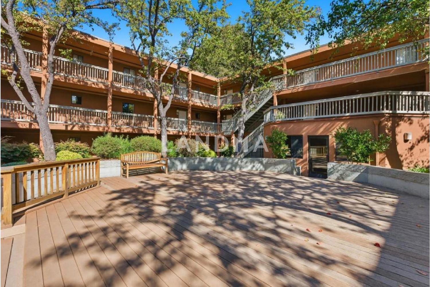 2425 S Norfolk Street #102 官网图片 21