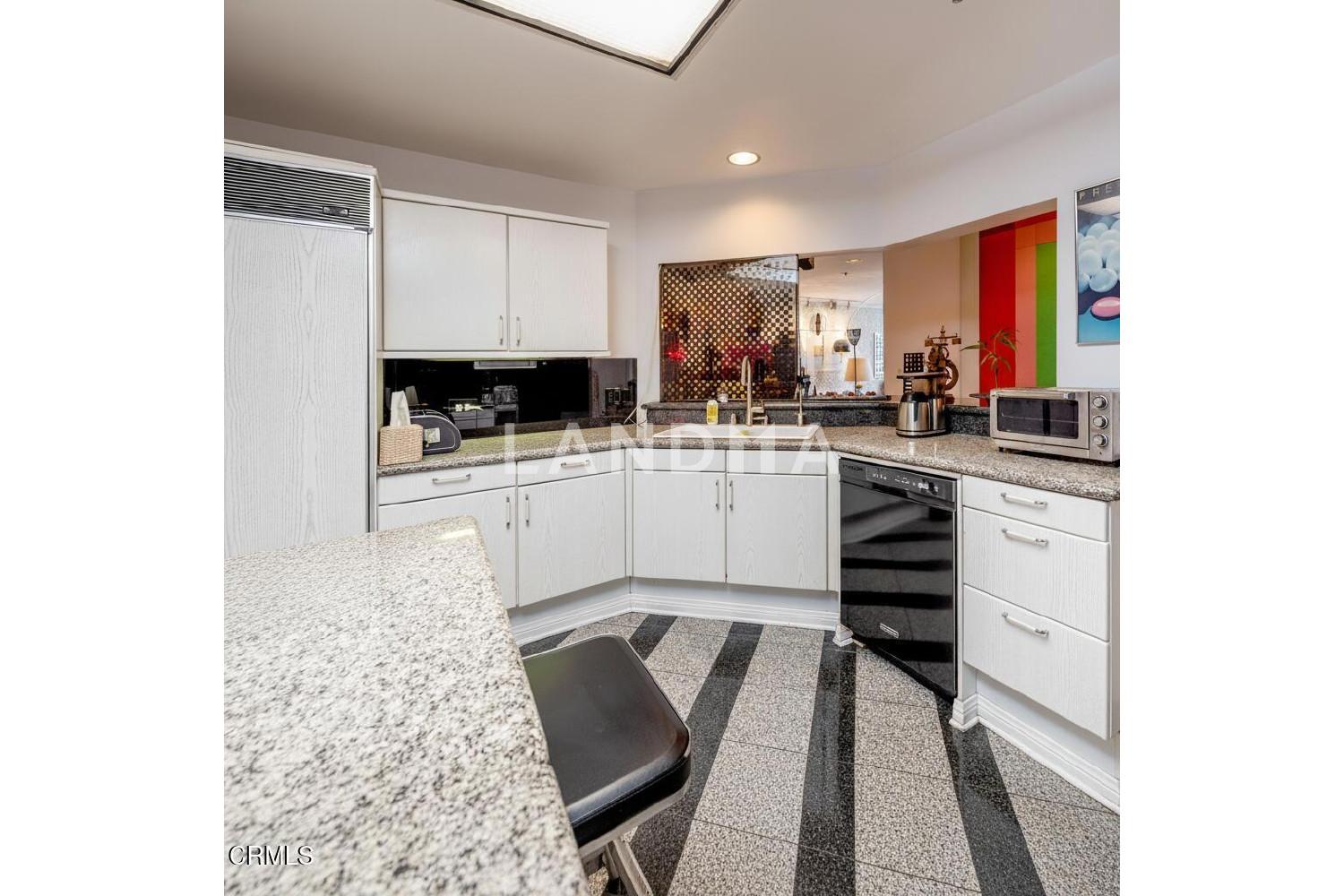 10724 Wilshire Boulevard #607 官网图片 5